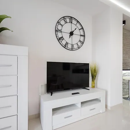 Apartament Riverside Harmony Chic By Bookinghost