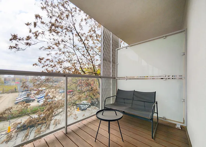 Riverside Harmony Chic By Bookinghost