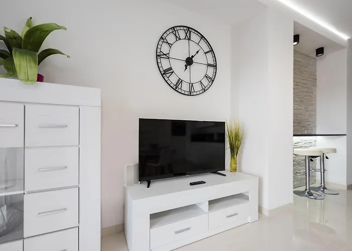 Apartament Riverside Harmony Chic By Bookinghost