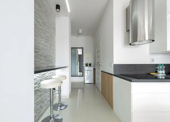 Riverside Harmony Chic By Bookinghost * Wrocław